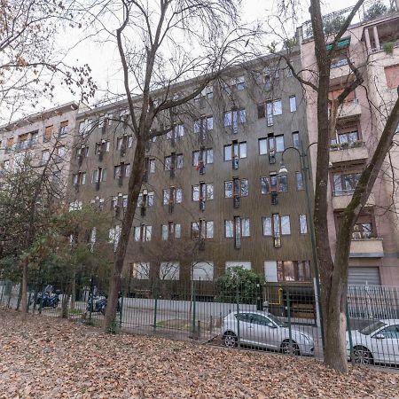 The Best Rent - Gorgeous One-Bedroom Apartment In Ticinese Milano Eksteriør billede