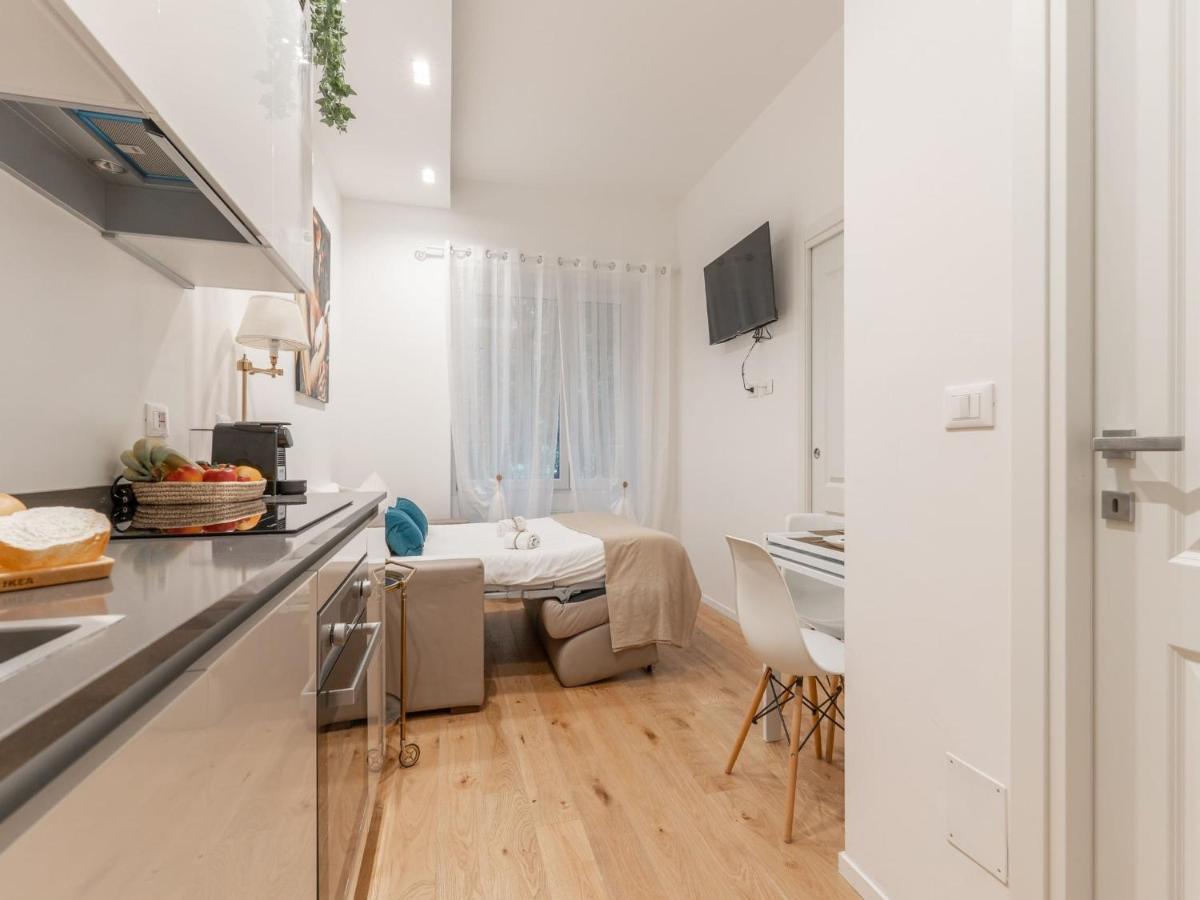The Best Rent - Gorgeous One-Bedroom Apartment In Ticinese Milano Eksteriør billede
