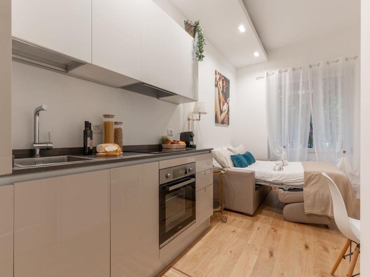 The Best Rent - Gorgeous One-Bedroom Apartment In Ticinese Milano Eksteriør billede